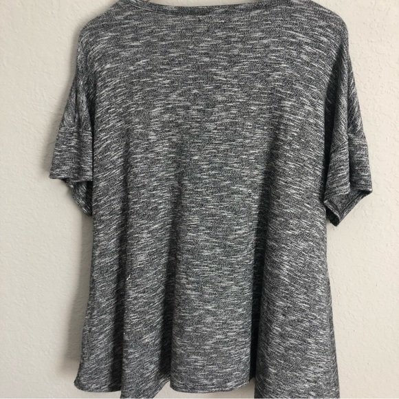 Juicy Couture Grey Short Sleeve Shirt Cutout V Neck Chest Women's Size Large - Picture 3 of 4